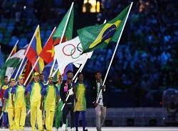 پرچم المپیک تحویل ژاپنی‌ها و مشعل خاموش شد