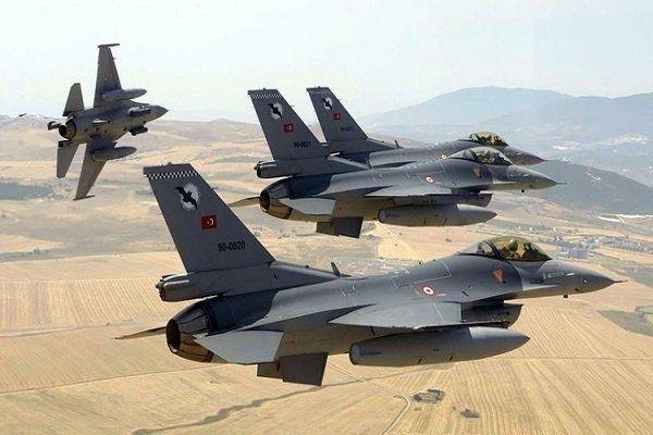 دمشق: جنگنده‌های تُرک را در صورت نقض حریم هوایی سوریه ساقط می‌کنیم