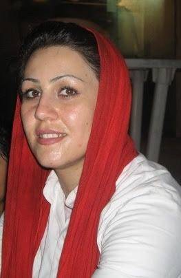 مریم اکبری منفرد در نامه‌ای از دادسرای تهران خواست پاسخ دهد پرونده شکایت او درباره اعدام خواهر و برادرش به کدام شعبه ارجاع شده و در چه مرحله‌ای است