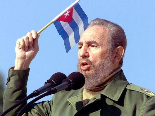 «فرمانده کل انقلاب کوبا ساعت ۲۲ و ۲۹ دقیقه امشب جان سپرد». با این کلمات، رائول کاسترو رئیس جمهور کوبا خبر مرگ فیدل کاسترو از بزرگترین و ماندگارترین انقلابیون و کمونیست های قرن بیستم را اعلام کرد