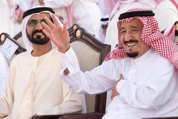 واکنش شاه عربستان به خوانده شدن قصیده سرتاسر توهین به ایران در امارات