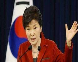 برکناری رییس جمهور کره جنوبی به دلیل دخالت‌های دوست قدیمی و سوء استفاده مالی