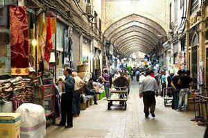 قدرت خرید مردم ایران ۲۰ درصد کاهش یافت