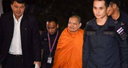 راهب کلاهبردار تایلندی از آمریکا بازگردانده شد