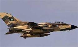 حمله جنگنده‌های عربستان به ساختمان وزارت دفاع یمن