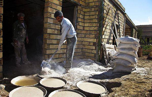 یک مسئول بنیاد مسکن: ساخت سرپناه برای اسکان موقت در منطقه زلزله زده استان کرمانشاه آغاز شد