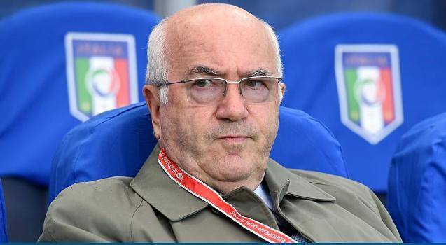 رئیس فدراسیون فوتبال ایتالیا استعفا کرد
