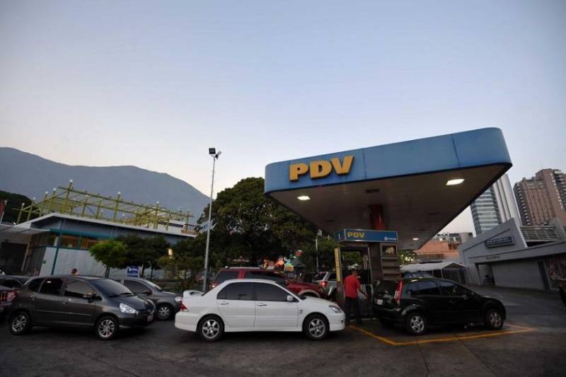 مخالفان دولت کاراکاس: ونزوئلا در پی سهمیه بندی سوخت است