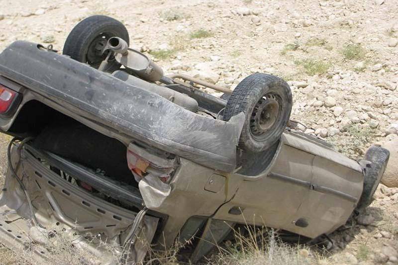 واژگونی پژو 206 در قزوین سه مجروح برجای گذاشت