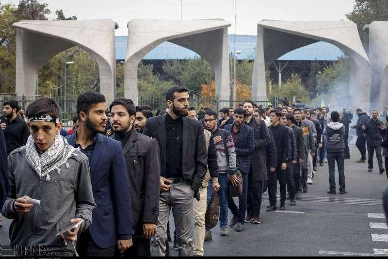 عزاداری اربعین دانشجویان از دانشگاه تهران تا بیت رهبری