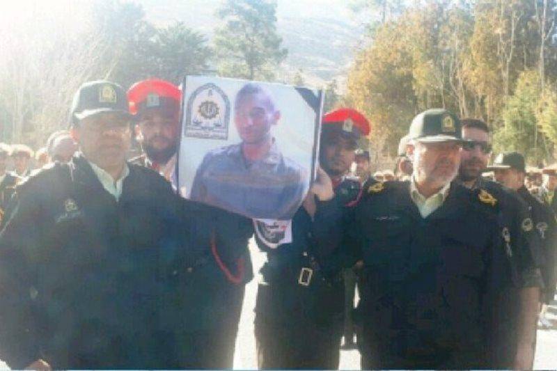 پیکر سرباز وظیفه ناجا در خرم آباد تشییع شد