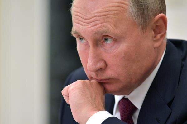 پوتین: ارتش روسیه به خطرها علیه مسکو در سوریه پایان داد