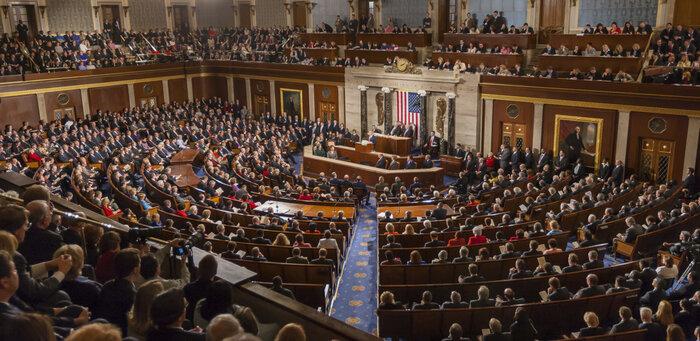 تصویب بودجه ۸ میلیارد دلاری در کنگره آمریکا برای مبارزه با کرونا
