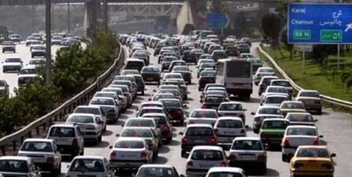 ادامه ترافیک سنگین در ۵ محور خروجی تهران