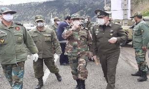 فرمانده نیروی زمینی ارتش از رزمایش پیشگیری و پایش شیوع کرونا در استان گیلان بازدید کرد