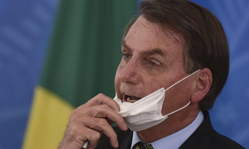 رئیس‌جمهوری برزیل: قرنطینه شهرها «جنایت» است