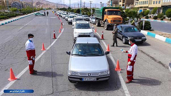 هلال احمر ایران: ۹ هزار مسافر مشکوک به کرونا در جاده‌ها شناسایی شدند