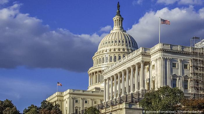 مجلس نمایندگان آمریکا بسته مالی ۴۸۳ میلیارد دلاری را تصویب کرد