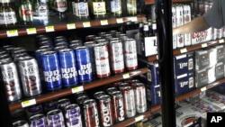 خانه‌نشینی به خاطر شیوع کرونا، فروش آبجو در آمریکا را افزایش داده است 