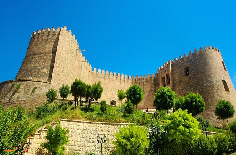 اختصاص ۳۵۰ میلیون تومان اعتبار فوری برای ترمیم قلعه فلک‌الافلاک خرم‌آباد