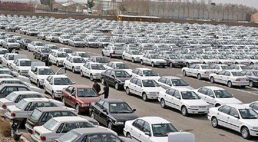 رییس اتحادیه نمایشگاه‌داران:قیمت برخی خودروها صد میلیون تومان ریخت