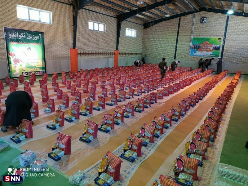 ۴۰۰ بسته مواد غذایی بین خانواده‌های نیازمند خراسان شمالی توزیع شد