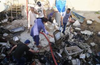 یک هواپیمای مسافربری در منطقه‌ای مسکونی در کراچی پاکستان سقوط کرد