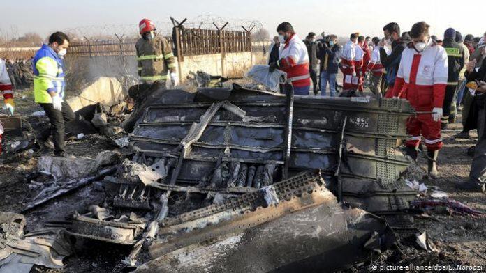 “مسافران هواپیمای اوکراینی پیش از اصابت موشک از روی صندلی برخاسته بودند”
