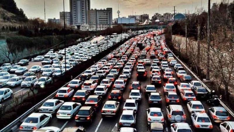 تردد صدوبیست و سه هزارو خودرو در آزادراه کرج-تهران