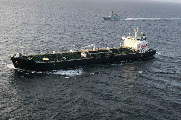 نخستین نفتکش ایران در بندر ال‌پالیتو ونزوئلا پهلو گرفت