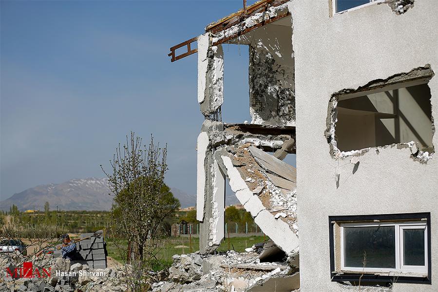 آزادسازی ۱۰ هکتار از اراضی زراعی در شهرستان مهدیشهر با تخریب ساخت و ساز‌های غیرمجاز