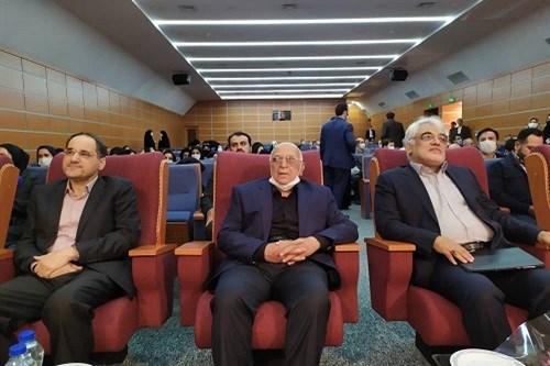 مراسم تکریم و معارفه سرپرست دانشگاه علوم پزشکی آزاد تهران برگزار شد