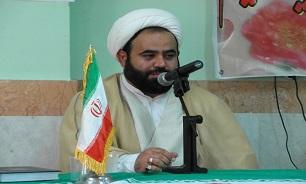 امام جمعه بندر سیراف: برای قدرتمند شدن در منطقه تشکیل دولت انقلابی ضروری است