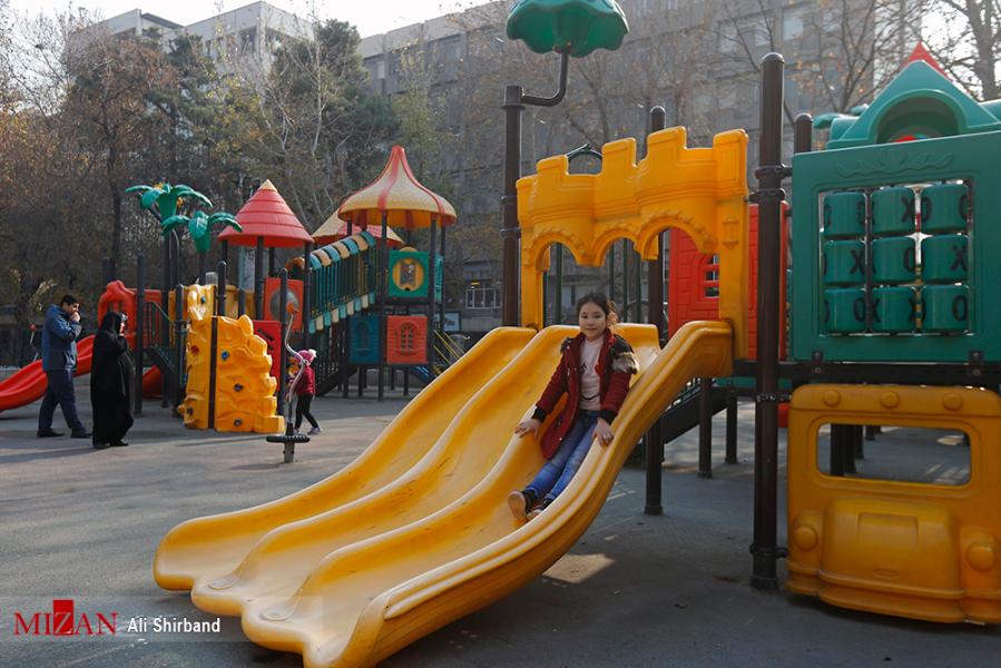 الزام شهرداری‌های استان چهارمحال و بختیاری به اخذ گواهینامه استاندارد وسایل بازی پارک‌ها