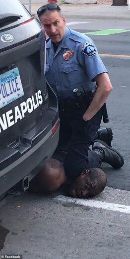 پلیس قاتل شهروند سیاه‌پوست آمریکایی آزاد شد/عکس