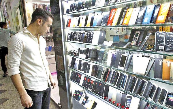 بررسی علل و عوامل گران شدن گوشی؛ منتظر ارزان‌تر شدن تلفن همراه باشیم؟