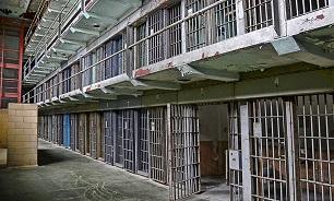 کرونا در زندان‌های آمریکا؛ افزایش قربانیان و مبتلایان و عدم غربالگری زندانیان