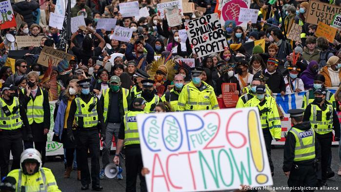 کنفرانس اقلیمی گلاسکو؛ تظاهرات گسترده علیه "وعده‌های توخالی"