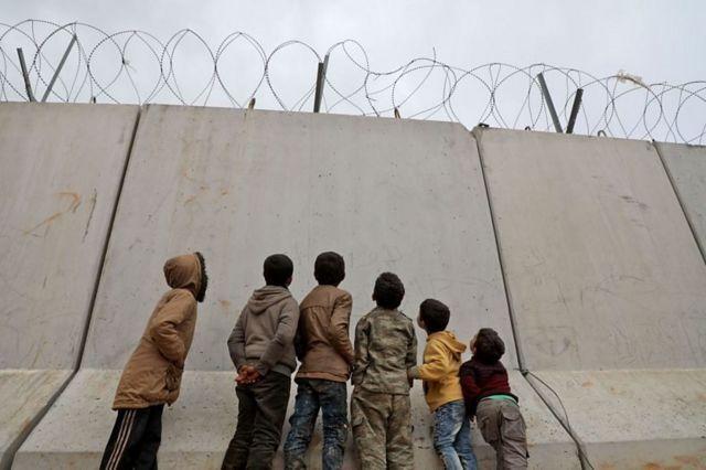 مشکلات دیوار مرزی سیستان / چرا طالبان با نیروهای ایرانی درگیر شد؟