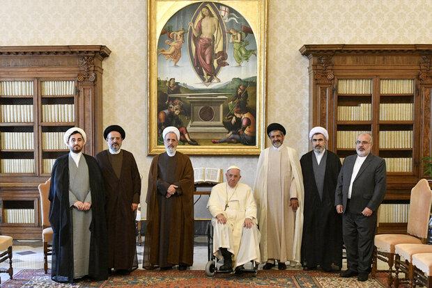 پیام رهبر معظم انقلاب اسلامی به پاپ ابلاغ شد