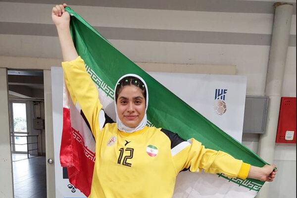 دروازه‌بان تیم ملی: هرچه دارم از ایران است/ اروپایی‌ها قدرتمندند