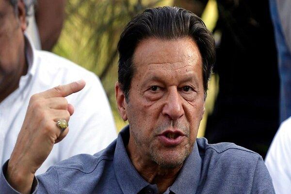 عمران خان: پلیس پاکستان خانه من‌را محاصره کرده است