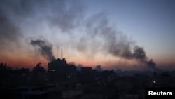 حمله هوایی اسرائیل به حومه شهر حلب سوریه؛ دو منبع امنیتی به رویترز: ۳۸ تن کشته شدند
