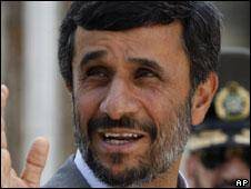 احمدی نژاد: باید از گردن کلفت ها و مدعیان مالکیت کشور شروع کنیم