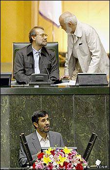 دفاع احمدی نژاد از کابینه دهم در مقابل مخالفت ها
