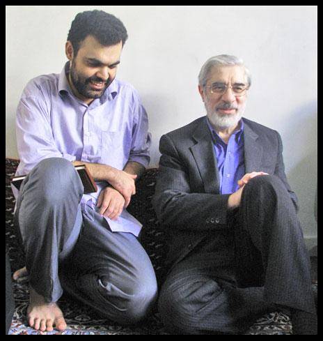 ملاقات موسوی با یک زندانی آزاد شده