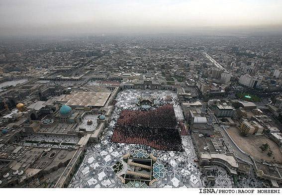 عکس هوایی ایسنا از مراسم سخنرانی احمدی نژاد در حرم امام رضا (ع)