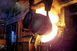 تولید فولاد خام در واحدهای فولادسازی کشور در هفت ماهه منتهی به پایان مهرامسال&zwnj; در مجموع به شش میلیون و 269 هزار و 989 تن رسید که در مقایسه با مدت مشابه سال قبل 8 درصد افزایش داشت.