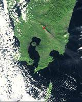 قدرت‌مندترین فوران آتشفشانی ژاپن در نیم‌قرن گذشته/ گزارش تصویری
