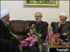 اعتراض موسوی و کروبی به تعداد زیاد اعدام ها در ایران